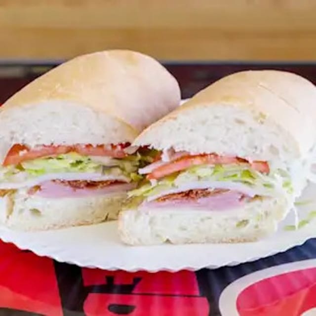Club Samich.